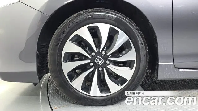 Honda Accord 2017 thumb 5