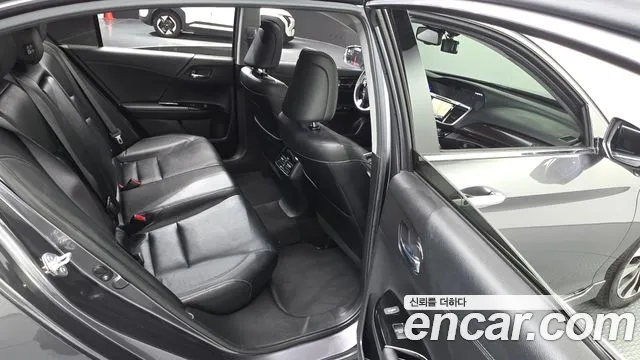 Honda Accord 2017 thumb 11
