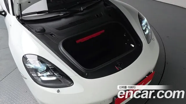 Porsche Cayman 2018 thumb 6