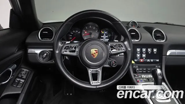 Porsche Cayman 2018 thumb 12
