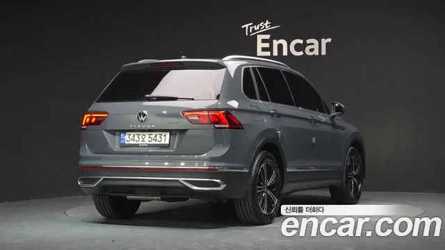 Volkswagen Tiguan 2023 thumb 2