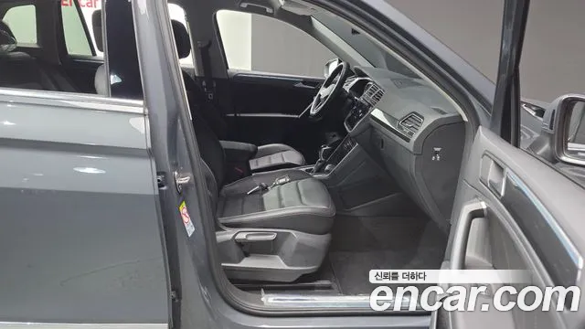 Volkswagen Tiguan 2023 thumb 11