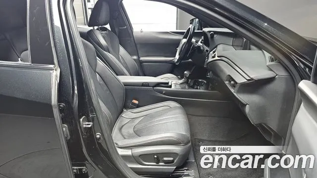 Lexus UX 2020 thumb 10