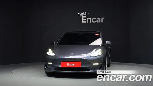 Tesla Model 3 2022 thumb 3