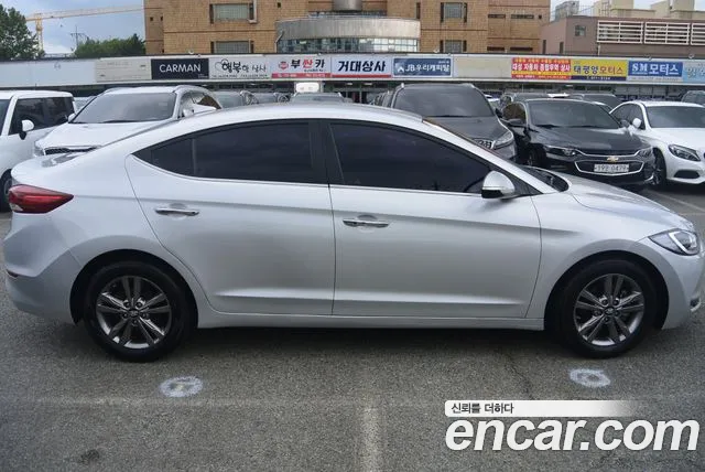 Hyundai Avante 2015 thumb 2