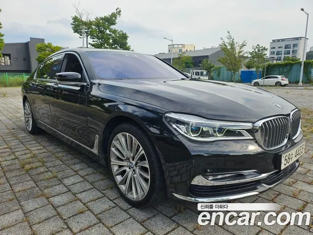 BMW 7 серии 2019 thumb 2