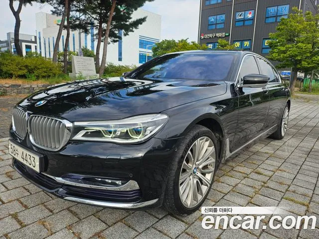 BMW 7 серии 2019 thumb 3