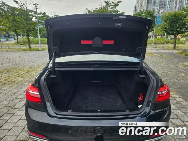 BMW 7 серии 2019 thumb 8