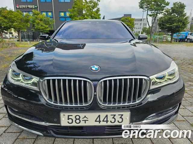 BMW 7 серии 2019 thumb 11