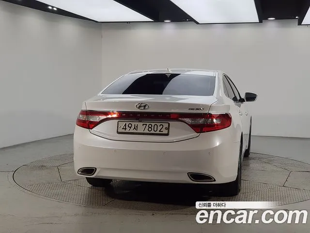 Hyundai Grandeur 2014 thumb 3