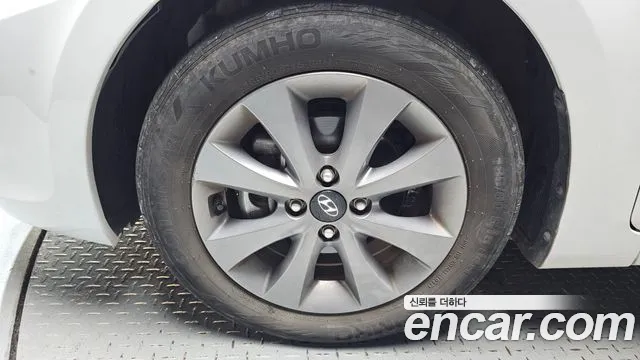Hyundai Accent 2017 thumb 4