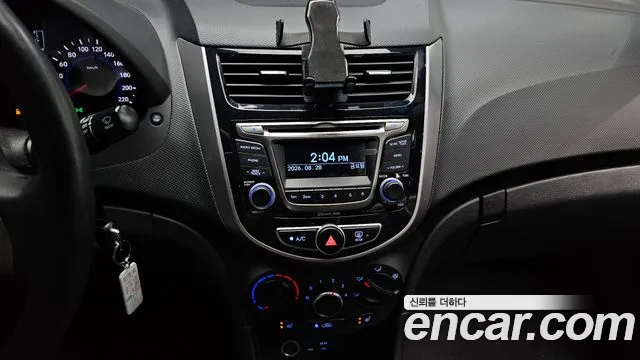 Hyundai Accent 2017 thumb 12