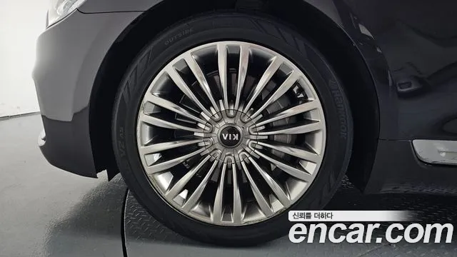 Kia K9 2018 thumb 5