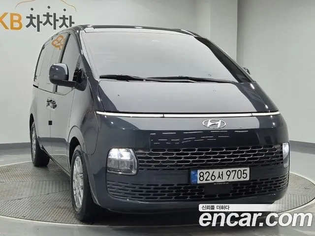 Hyundai Staria 2022 thumb 4