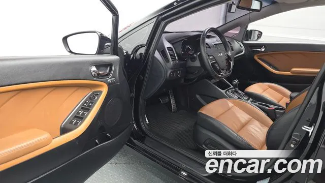 Kia K3 2016 thumb 9