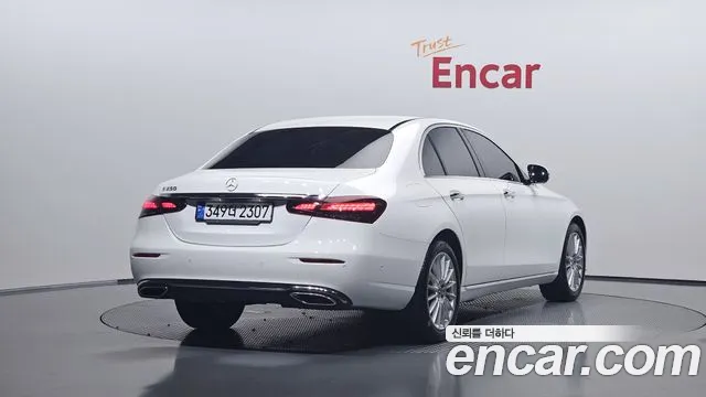 Mercedes-Benz E-Класс 2022 thumb 2