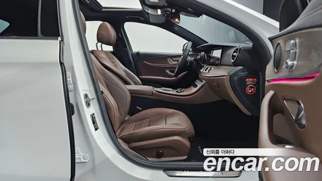Mercedes-Benz E-Класс 2022 thumb 11