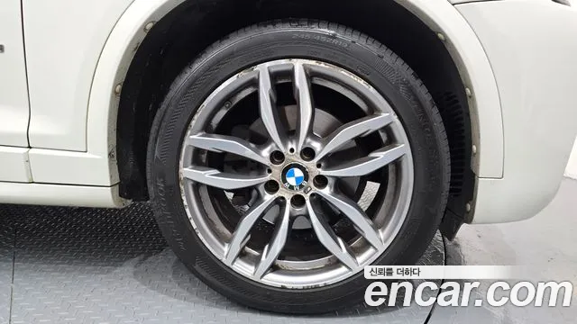 BMW X4 2014 thumb 5