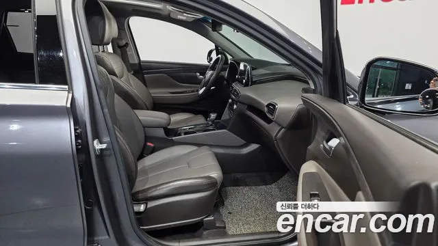 Hyundai Santa Fe 2018 thumb 11