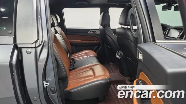 KG_Mobility_Ssangyong Rexton 2018 thumb 10