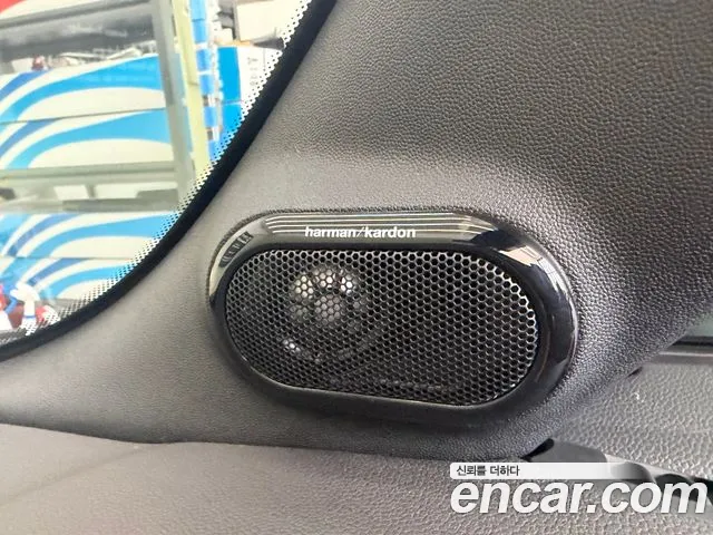 Mini Cooper Convertible 2020 thumb 6