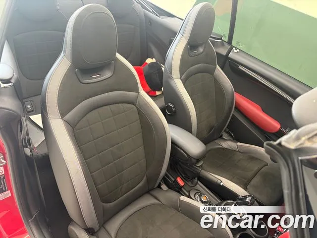 Mini Cooper Convertible 2020 thumb 9