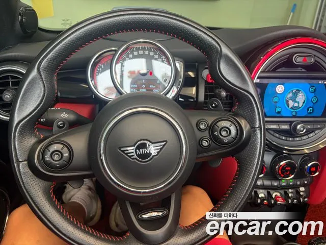 Mini Cooper Convertible 2020 thumb 12
