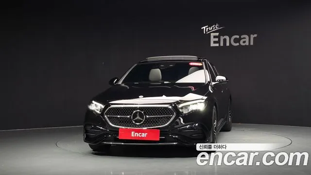 Mercedes-Benz E-Класс 2025 thumb 2