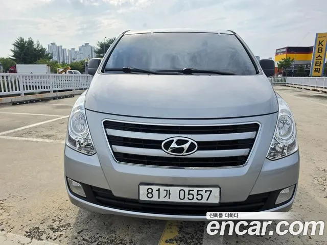 Hyundai Starex 2017 thumb 2