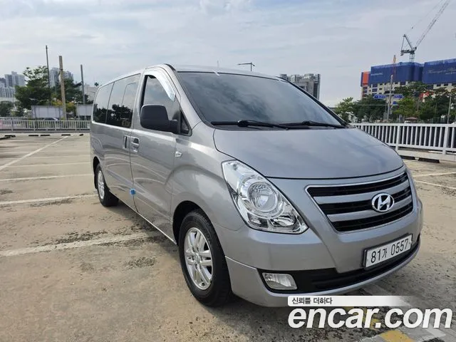Hyundai Starex 2017 thumb 3