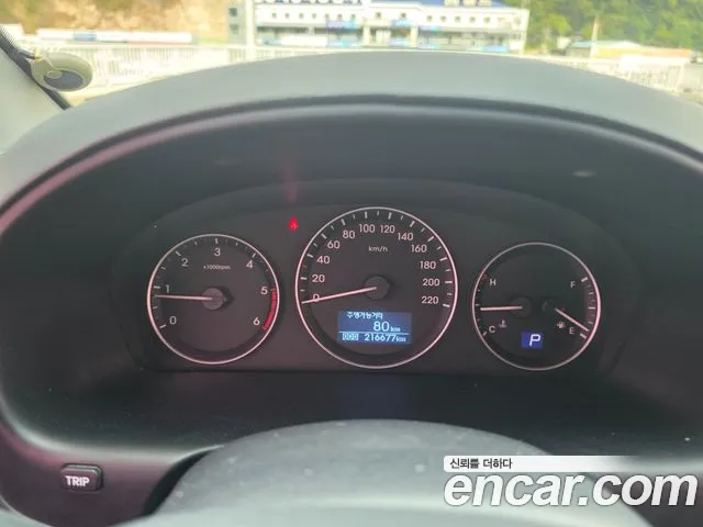 Hyundai Starex 2017 thumb 8
