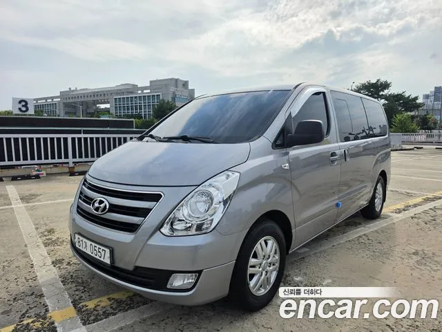Hyundai Starex 2017 thumb 11