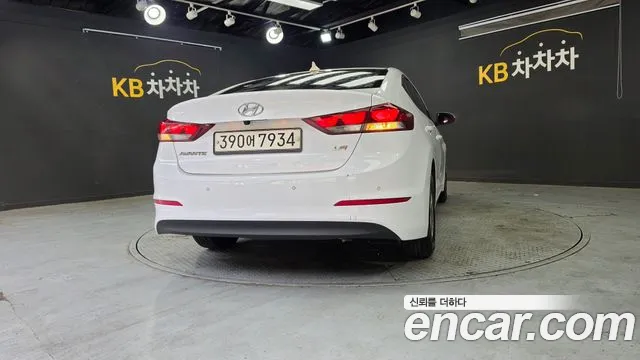 Hyundai Avante 2016 thumb 4