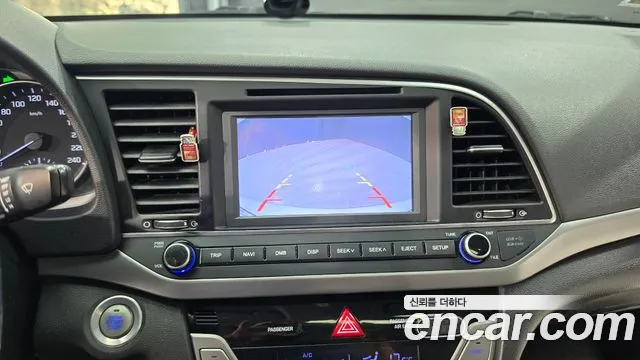 Hyundai Avante 2016 thumb 10