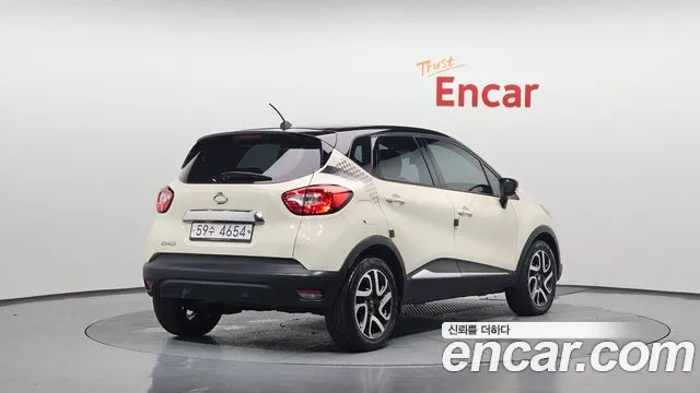Renault Captur 2015 thumb 2