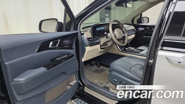Kia Carnival 2021 thumb 10
