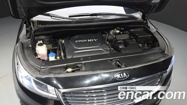 Kia Carnival 2015 thumb 6
