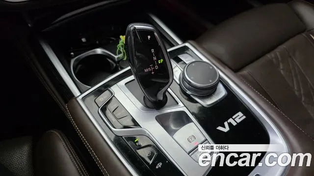 BMW 7 серии 2018 thumb 9