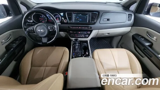 Kia Carnival 2014 thumb 7