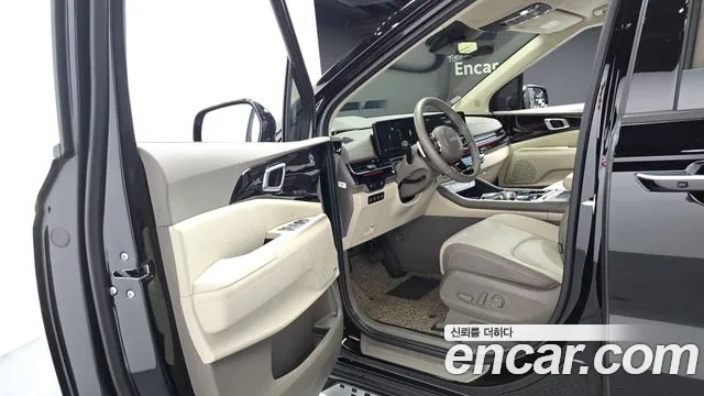 Kia Carnival 2024 thumb 10