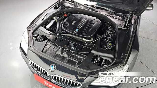 BMW 6-Series 2018 thumb 6
