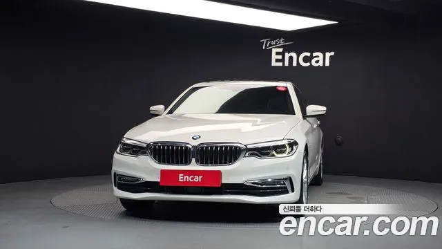 BMW 5 серии 2018 thumb 3