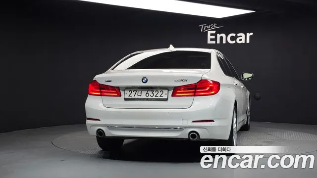 BMW 5 серии 2018 thumb 4