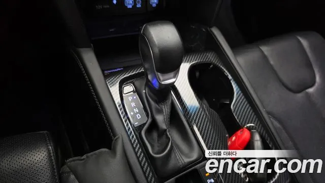 Hyundai Santa Fe 2018 thumb 9