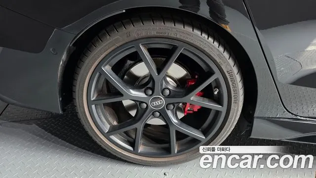 Audi RS3 2025 thumb 5