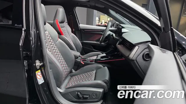 Audi RS3 2025 thumb 11