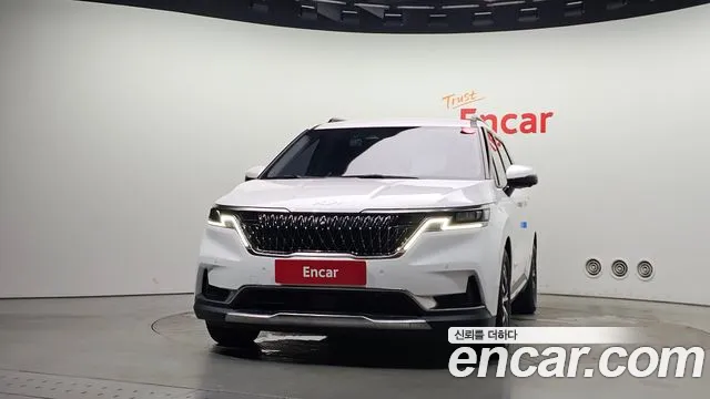 Kia Carnival 2021 thumb 3