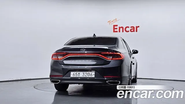 Hyundai Grandeur 2017 thumb 4