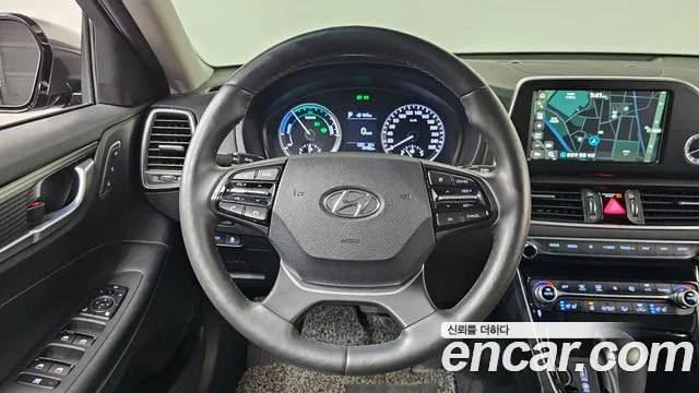 Hyundai Grandeur 2017 thumb 12