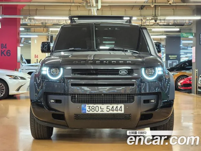 Land Rover Defender 2026 thumb 2